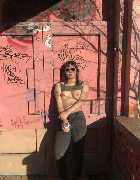 maylixx トップポルノスター 写真