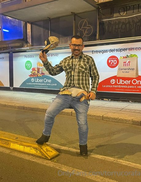 小柄なブロンドの熟女OnlyFans 美しい 写真