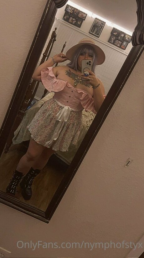 nymphofstyx セクシーモデル 画像