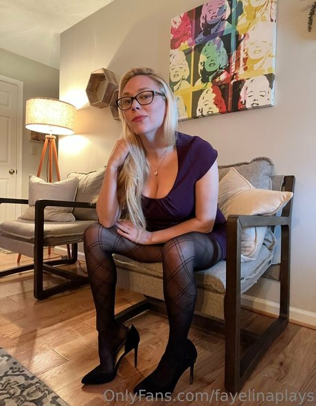 ニューハーフ 熟女 OnlyFans ホット裸 ギャラリー