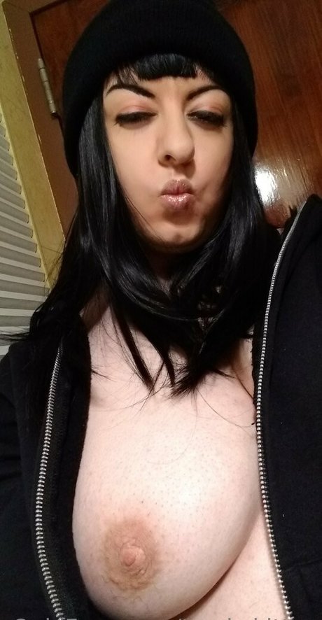 trash kitten セックスモデル 写真