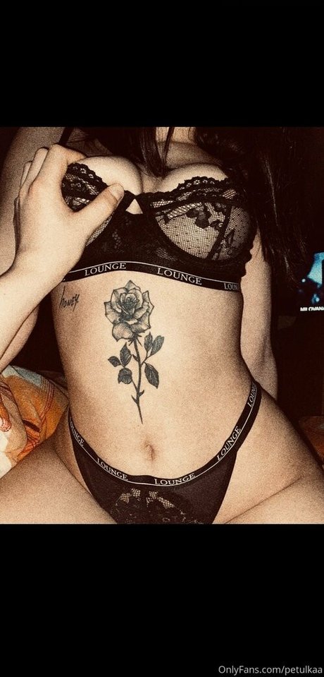 ディスコード トランス OnlyFans エロチック 画像