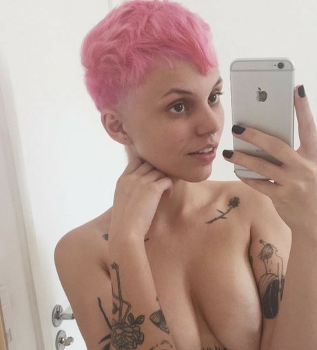 Leticia Marques 完璧なスター ギャラリー