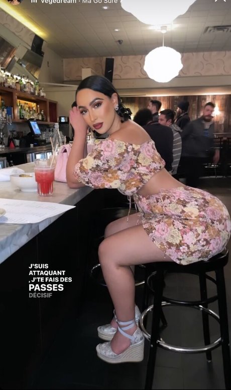 Omaima Benamre 最高のスター 写真