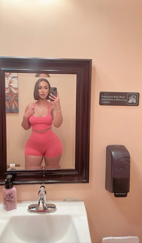 Omaima Benamre xxxスター 写真