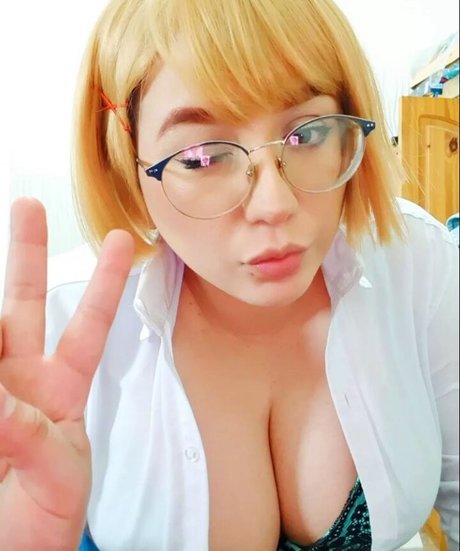 Pekeasmr スター ヌード 写真
