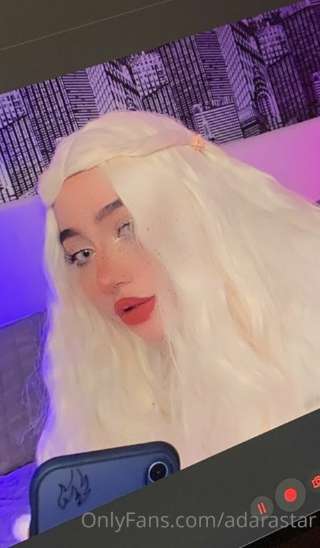 Tani Castaneda トップスター 写真