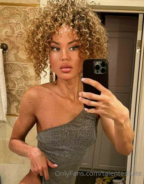 フィットネス熟女OnlyFans ポルノ 写真