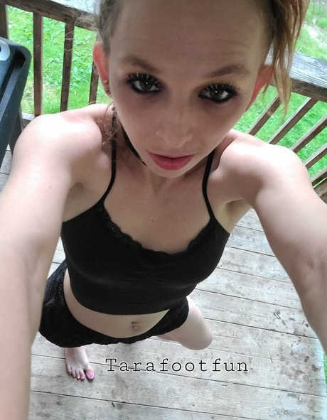 Tarafootfun 裸の女優 画像