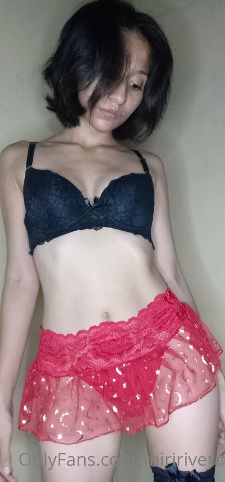 アマチュアペッギングOnlyFans 可愛い 写真