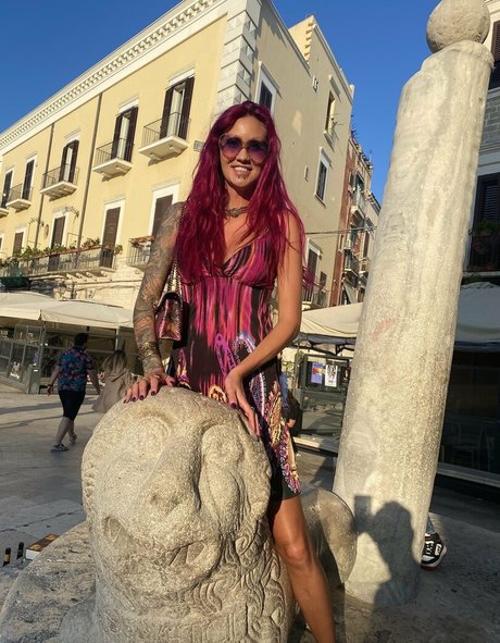 lacyblackfree ヌード女優 画像