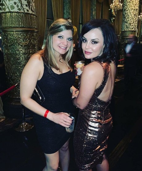 Lacey Chester XXXモデル 写真