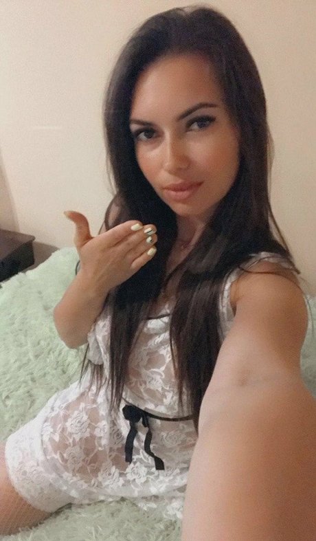 シシーオンリーファンズ ヌード 写真