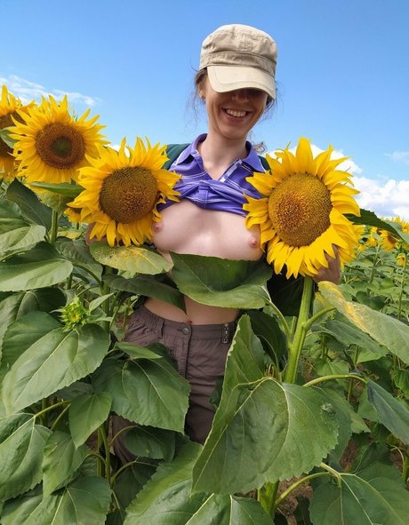 毛深いBBW OnlyFans セクシー裸 写真