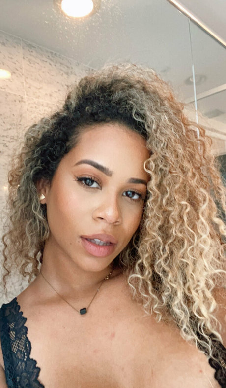 シーンオンリーファン セクシー 写真