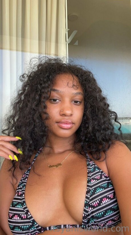 sexcmuseee ポルノスター 裸 アーカイブ