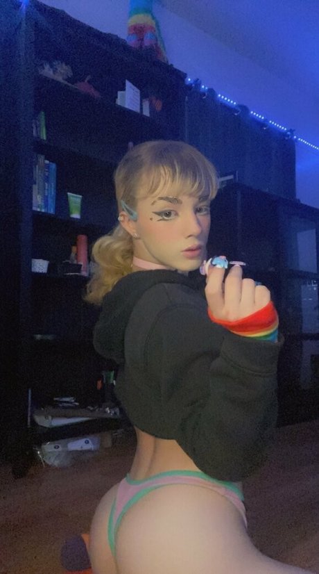 ランジェリーベイビーOnlyFans xxx 写真