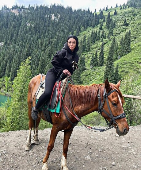 Asa Lochka 高品質スター 画像