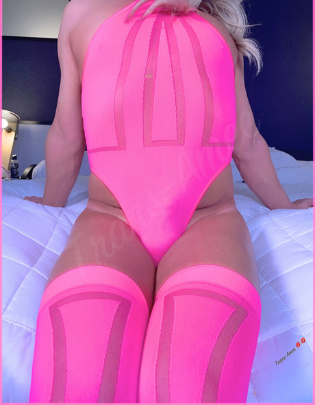 主観視点のアジア人OnlyFans セクシーヌード 画像