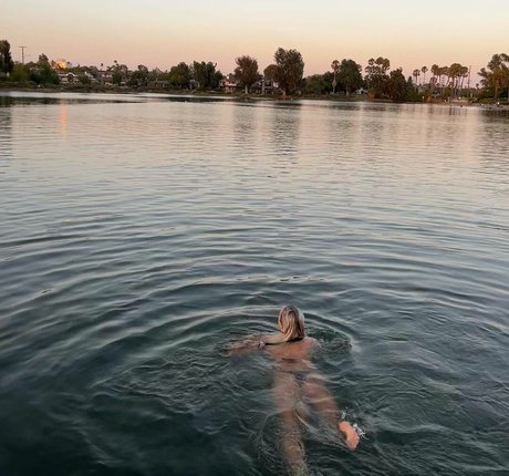 フランスのアナルOnlyFans xxx ギャラリー