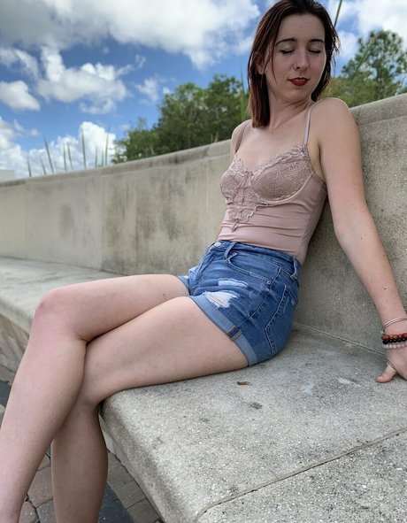 セクシーなブロンドのOnlyFans HD 画像