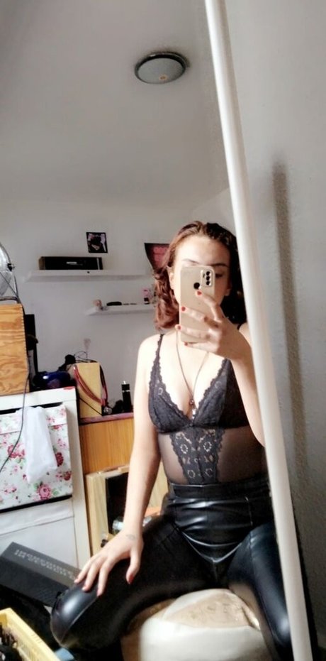 興奮した熟女OnlyFans ポルノ 画像