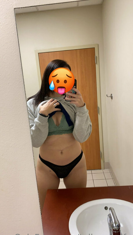 tallsexywife エロティックなスター 画像