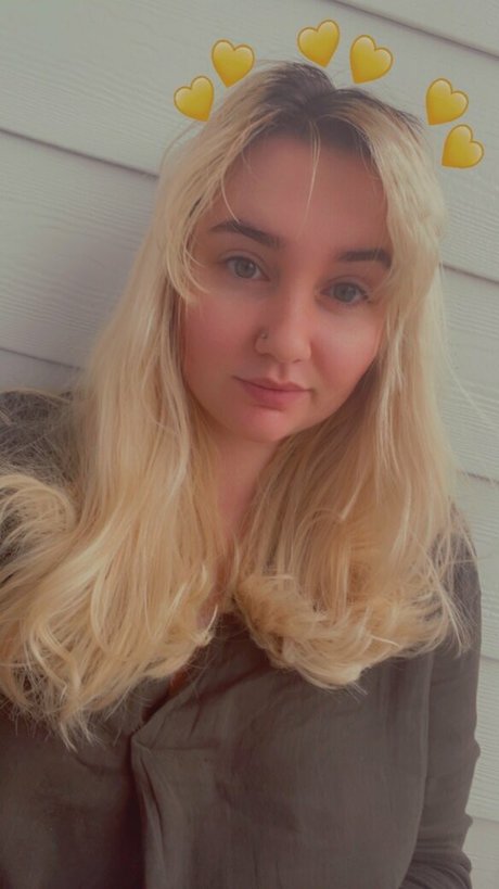 美しいベイビーOnlyFans トップ アーカイブ