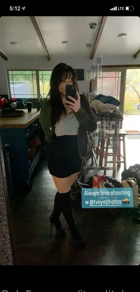 its glitchxx かわいいポルノスター アーカイブ