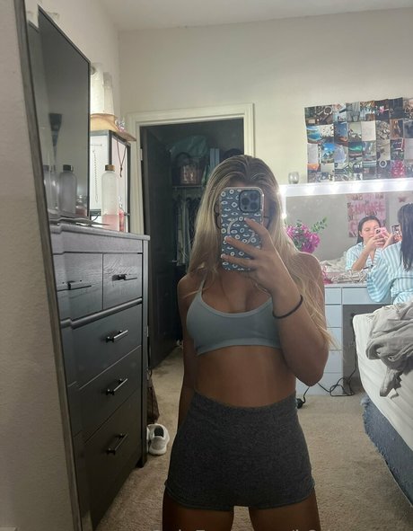 Kate Goerke セックスモデル 写真