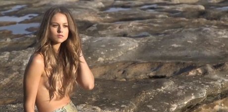 Isabelle Cornish 限定スター ギャラリー