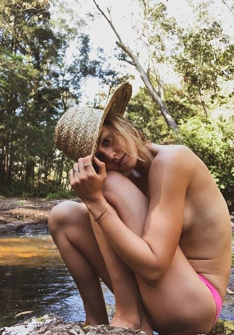 乱交OnlyFans ポルノ 画像