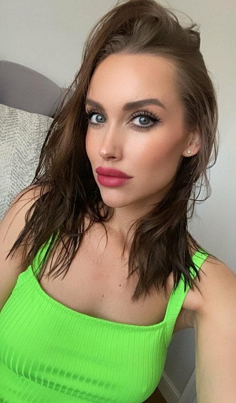 痩せたブロンドのOnlyFans セクシーxxx 写真