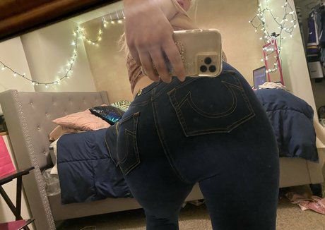 アジアンジム OnlyFans 無料セクシー 写真