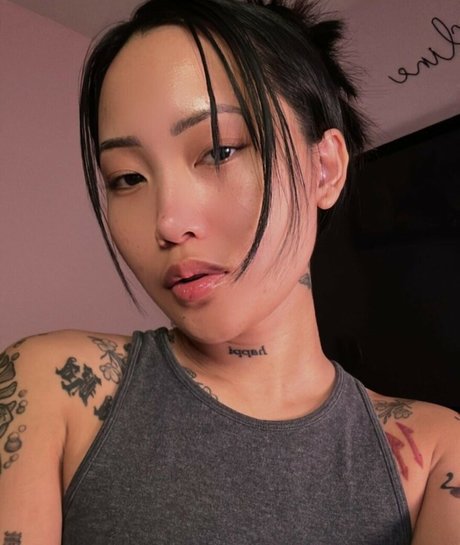 Ovnezz ホットなモデル ギャラリー