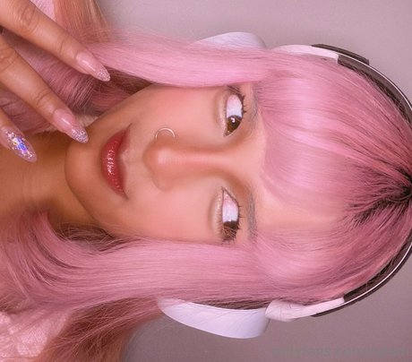 裸のトゥインクOnlyFans 無料ポルノ 画像