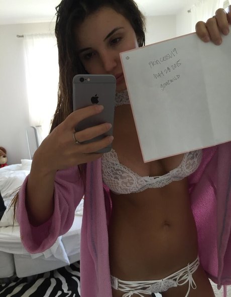 足ファックOnlyFans セクシーxxx 写真