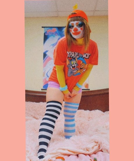 かわいい巨乳OnlyFans ホット裸 写真