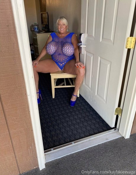 asmrベイビーonlyfans アートポルノ 画像