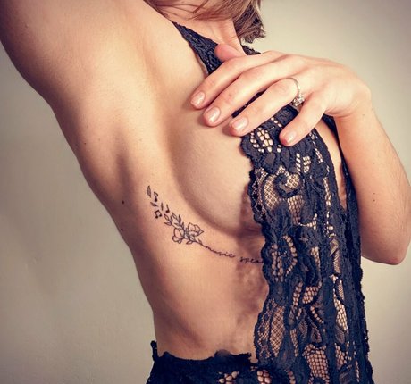 赤毛ティーンOnlyFans 無料xxx 画像