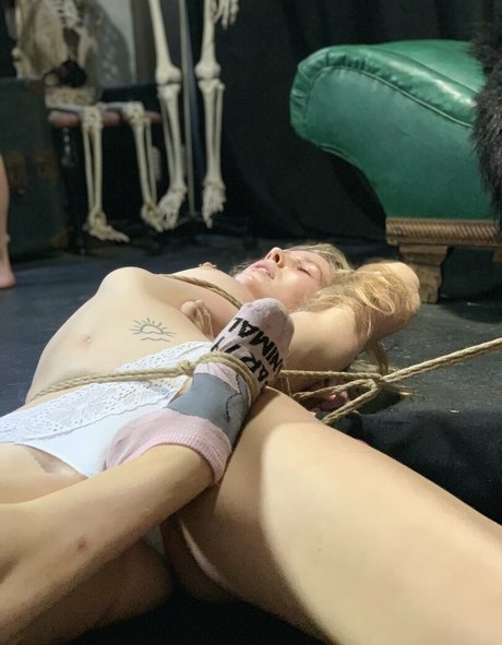 アジアのティーンオンリーファン アートxxx 画像