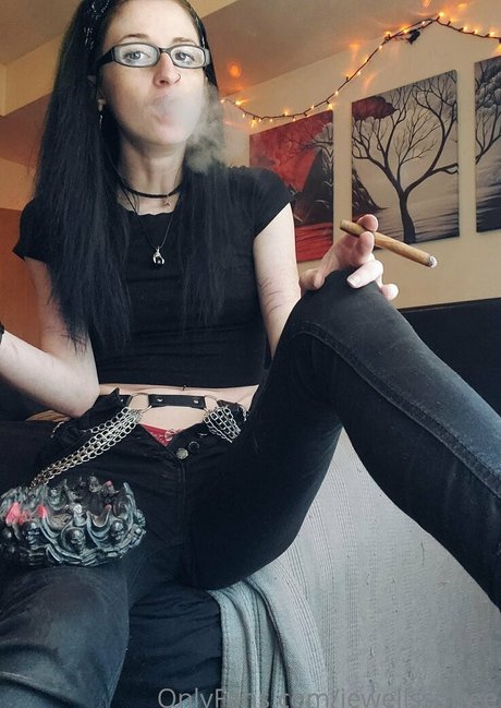 おばあちゃんの巨乳OnlyFans ホットセクシー 写真