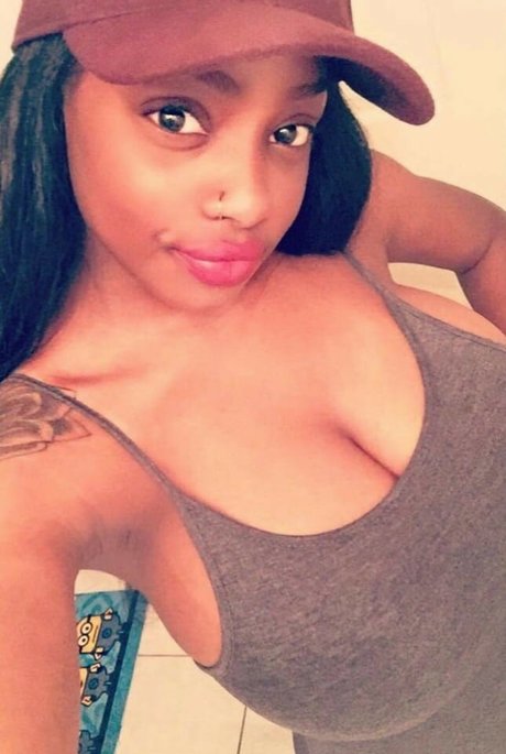 BDSMオンリーファン セクシーヌード アーカイブ