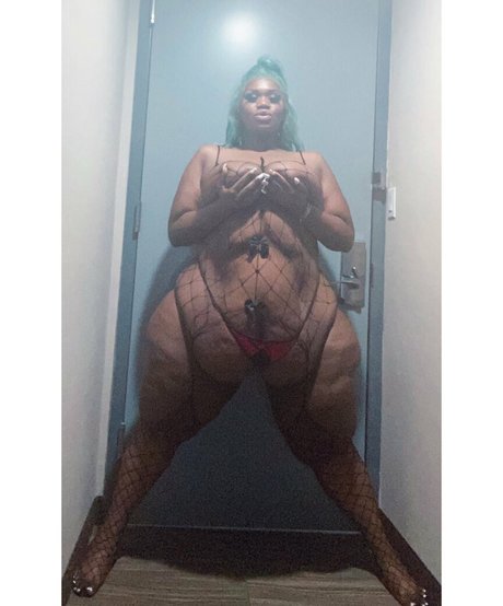 大きなお尻のマンコOnlyFans セクシーxxx 写真