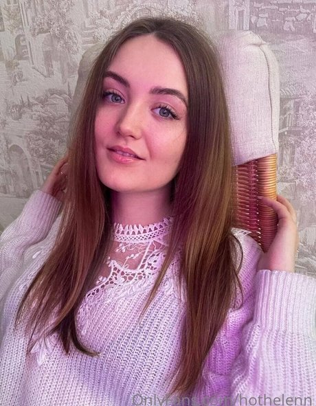 hothelenn 高品質女優 写真