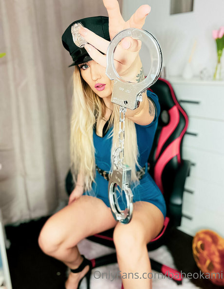 ナイロン足 OnlyFans 可愛い 写真