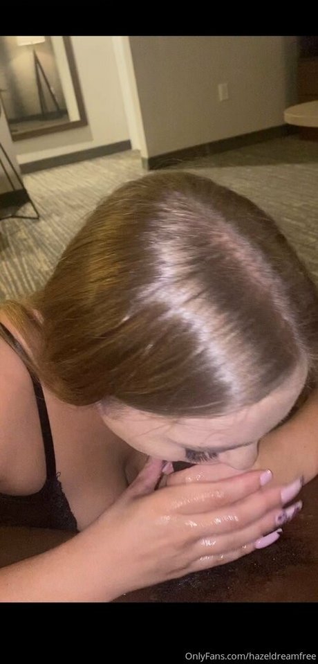 hazeldreamfree モデル 写真