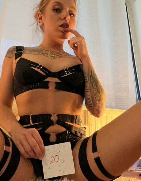 Nurselayla トップ女優 写真