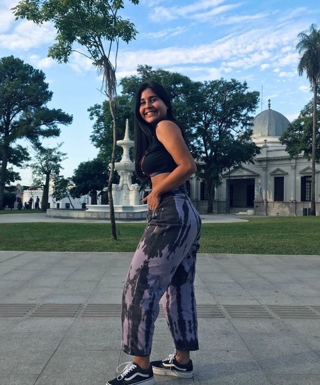 Belen Blanco アートスター 画像