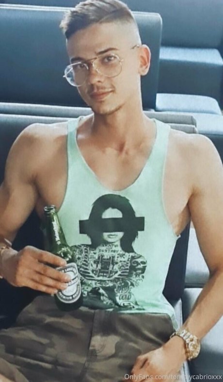 tommycabrioxxx エロティックなスター 画像